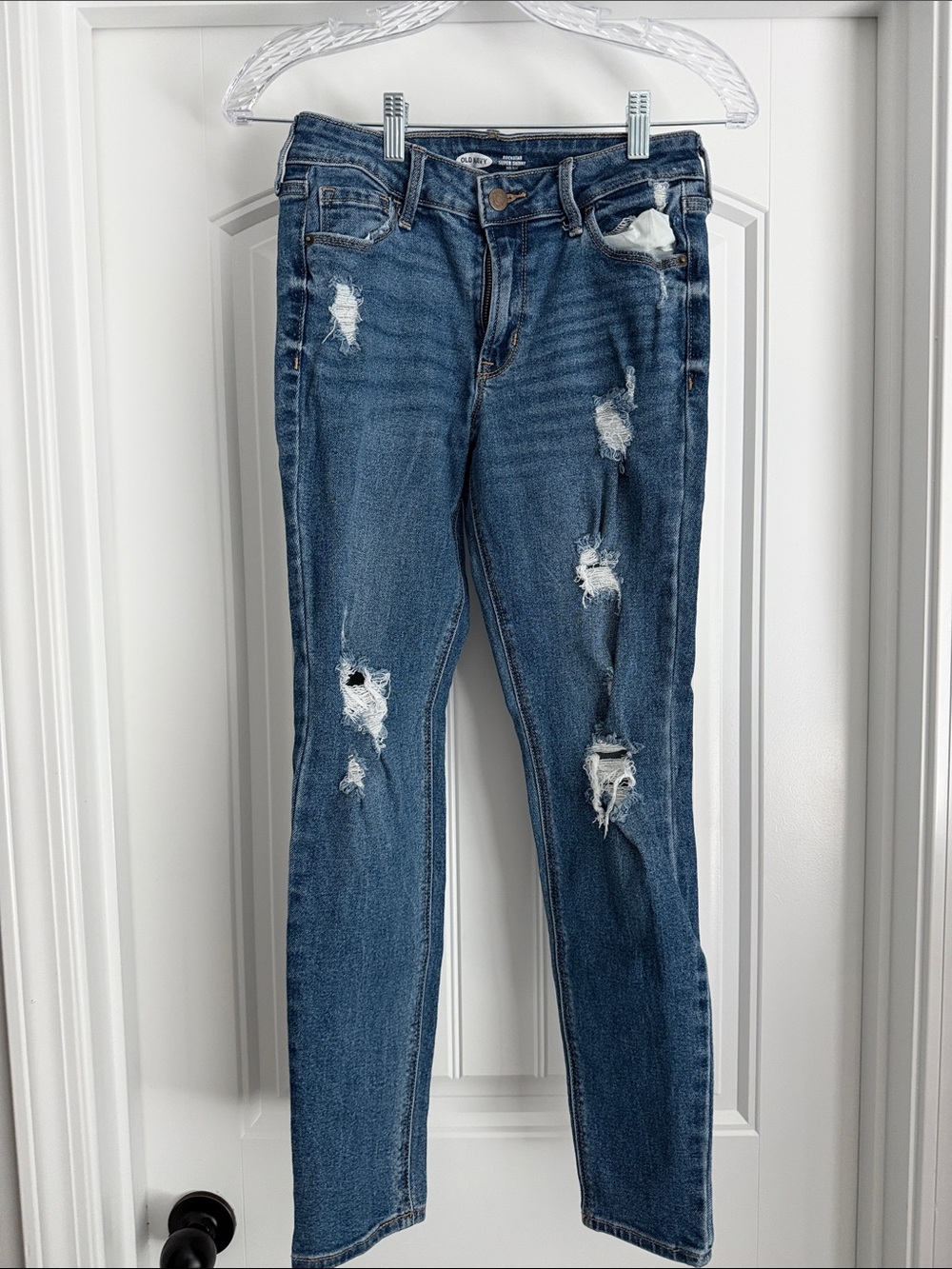 Old Navy Women's Distressed Dark Blue Skinny Jeans